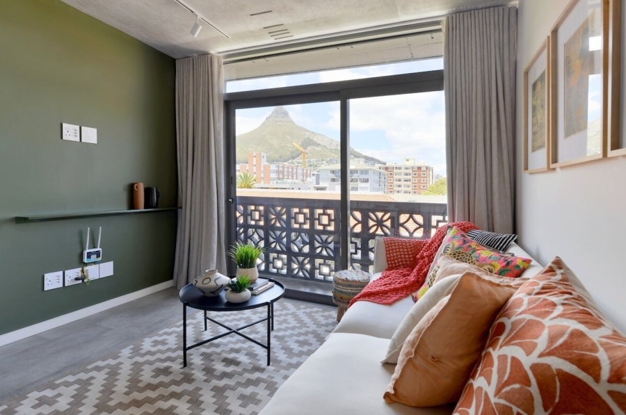 2 Bedroom Property for Sale in Sea Point Western Cape